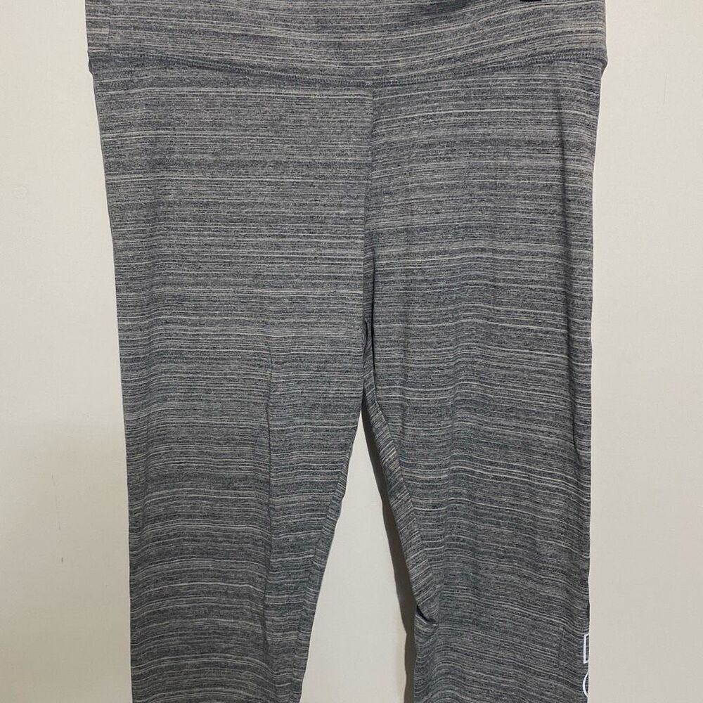 Victoria's Secret Women's Gray Heathered Activewear‎ Leggings Size Large